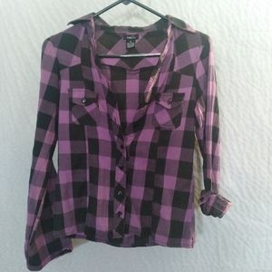 Rue 21 - Juniors M - Purple and Black lightweight flannel